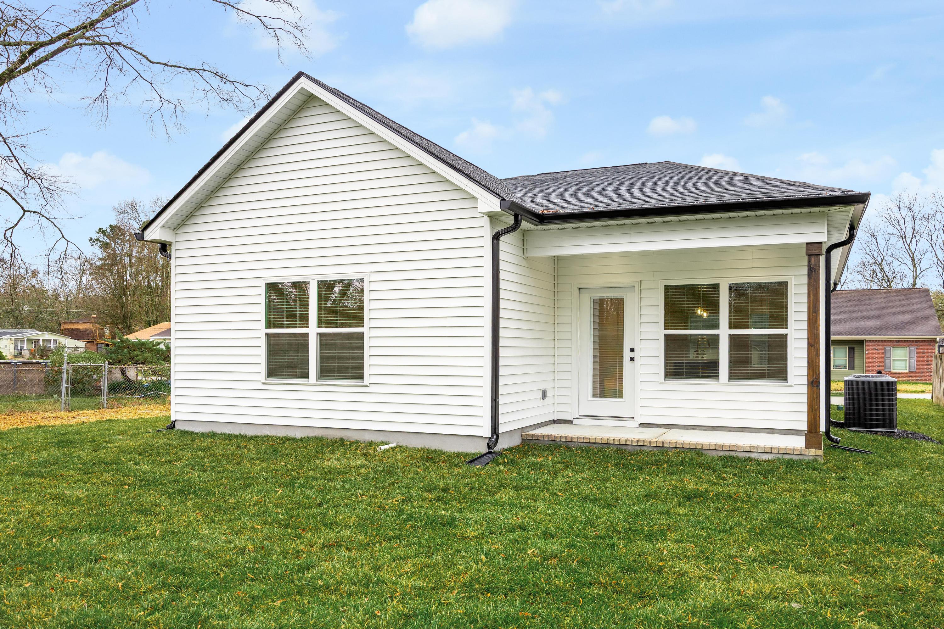 5824 McKinley Street East Ridge, TN 37412 - Photo 27 of 30 2025_12_December_5824_McKinley_St_0007