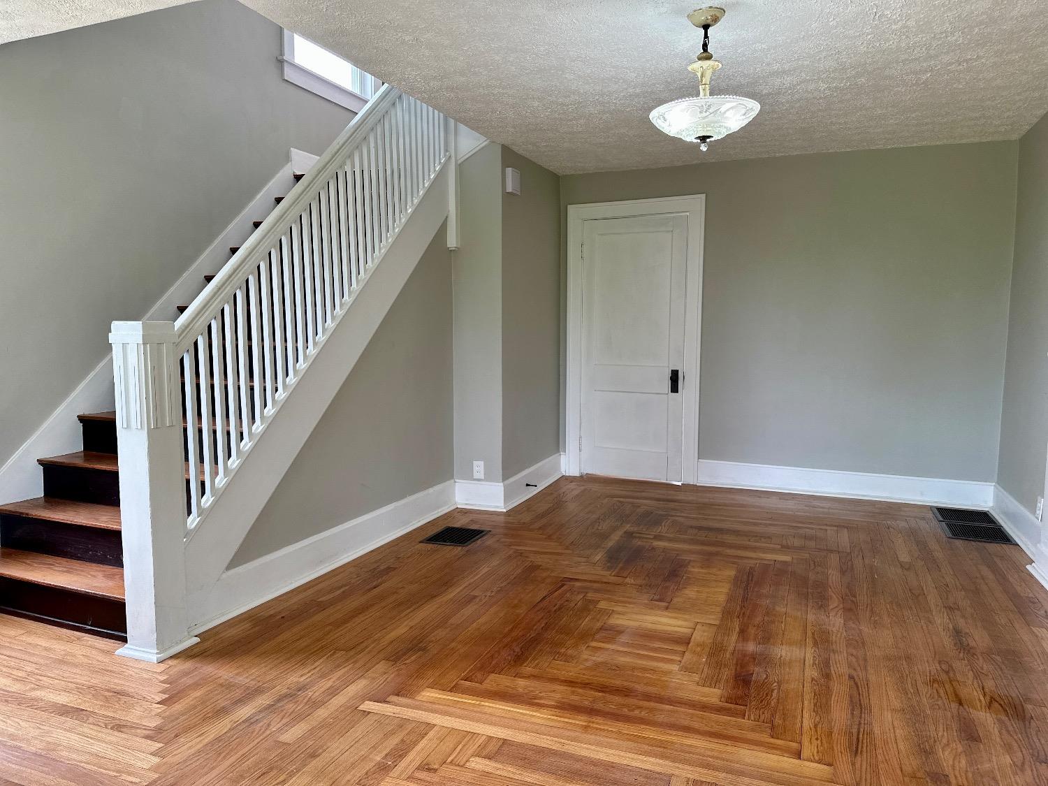 725 North Dearborn Road West Harrison, IN 47060 - Photo 4 of 30 Gallery Image 4