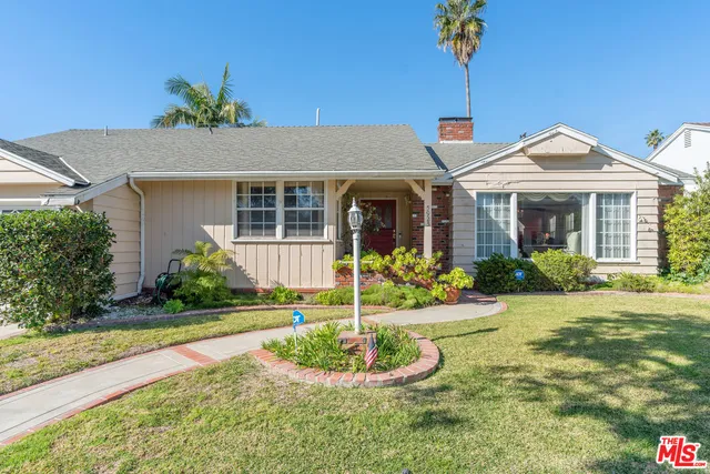 $1,449,000 | 5925 Chariton Avenue, Los Angeles, CA 90056