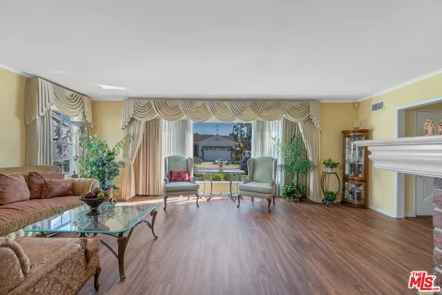 $1,449,000 | 5925 Chariton Avenue, Los Angeles, CA 90056