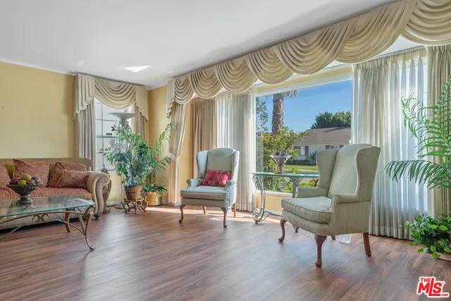 $1,449,000 | 5925 Chariton Avenue, Los Angeles, CA 90056