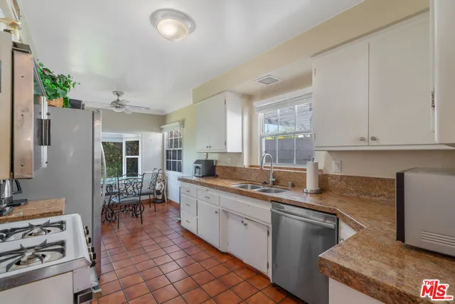 $1,449,000 | 5925 Chariton Avenue, Los Angeles, CA 90056