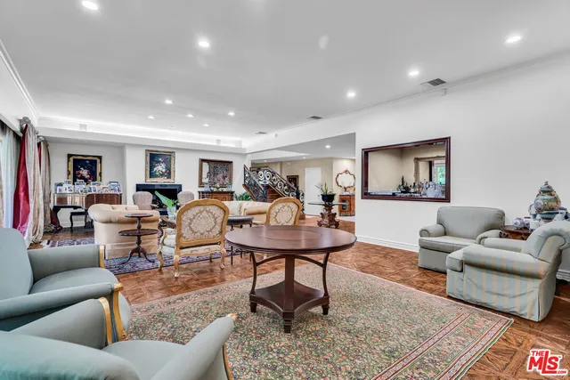 $25,000 | 701 Sierra Drive, Beverly Hills, CA 90210