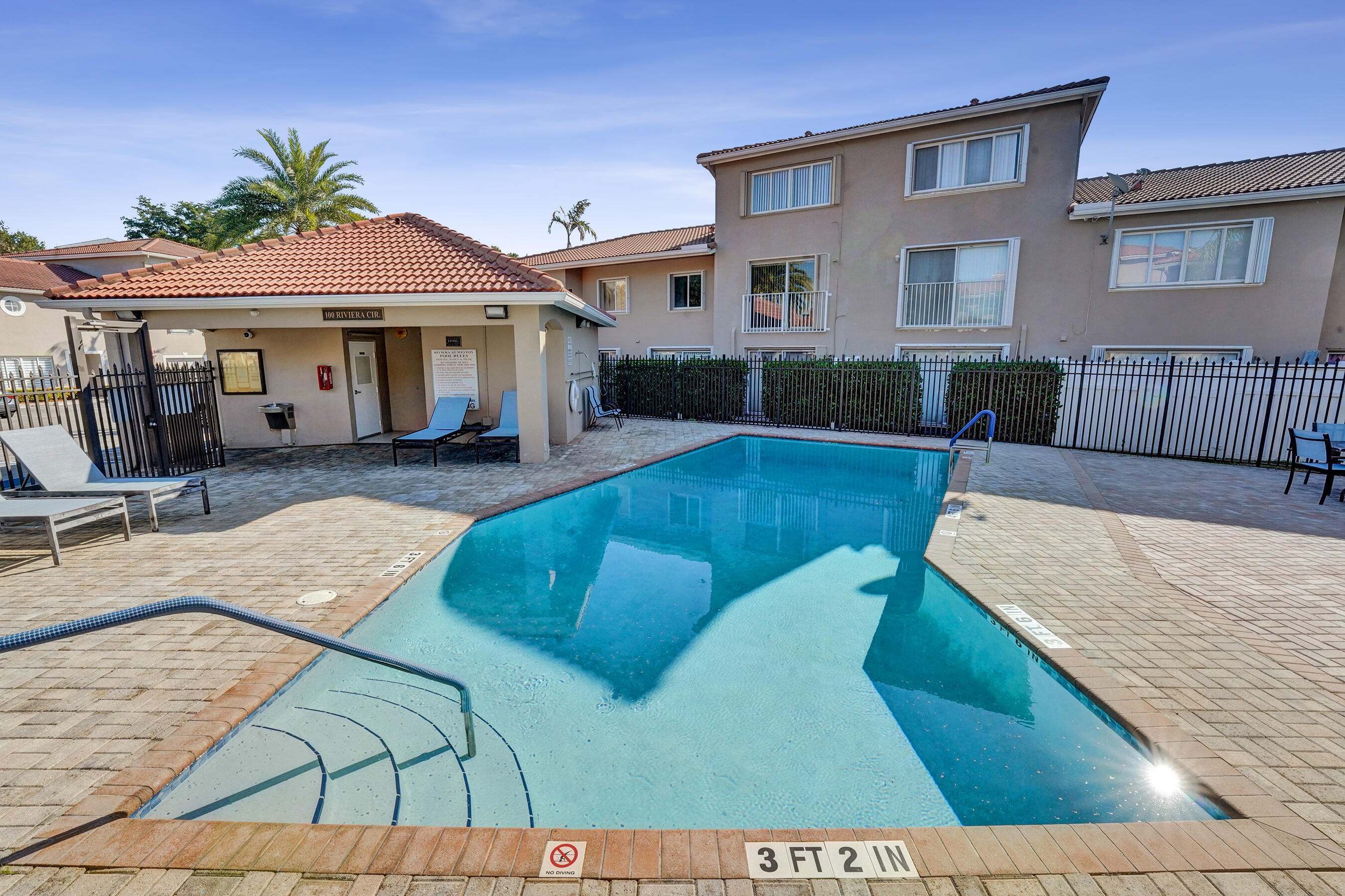 173 Riviera Circle Weston, FL 33326 - Photo 38 of 41 DSC09135