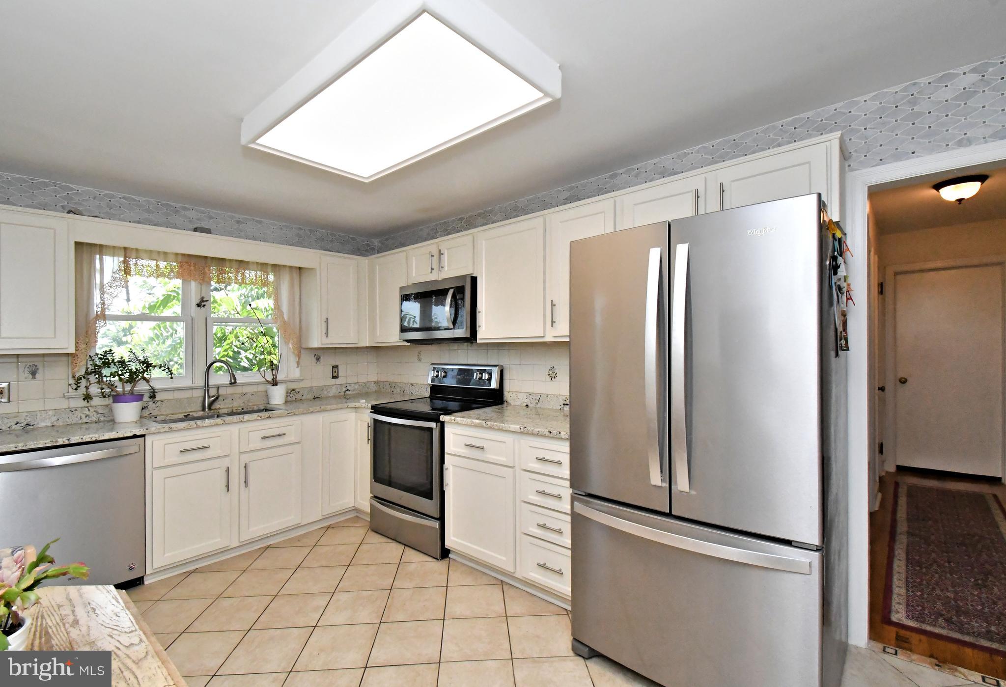 551 Walter Road Warminster, PA 18974 - Photo 14 of 45