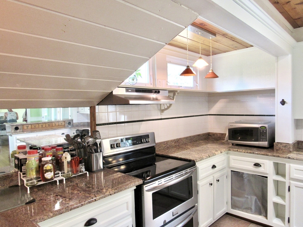 5 Washington Street Monson, MA 01057 - Photo 10 of 41