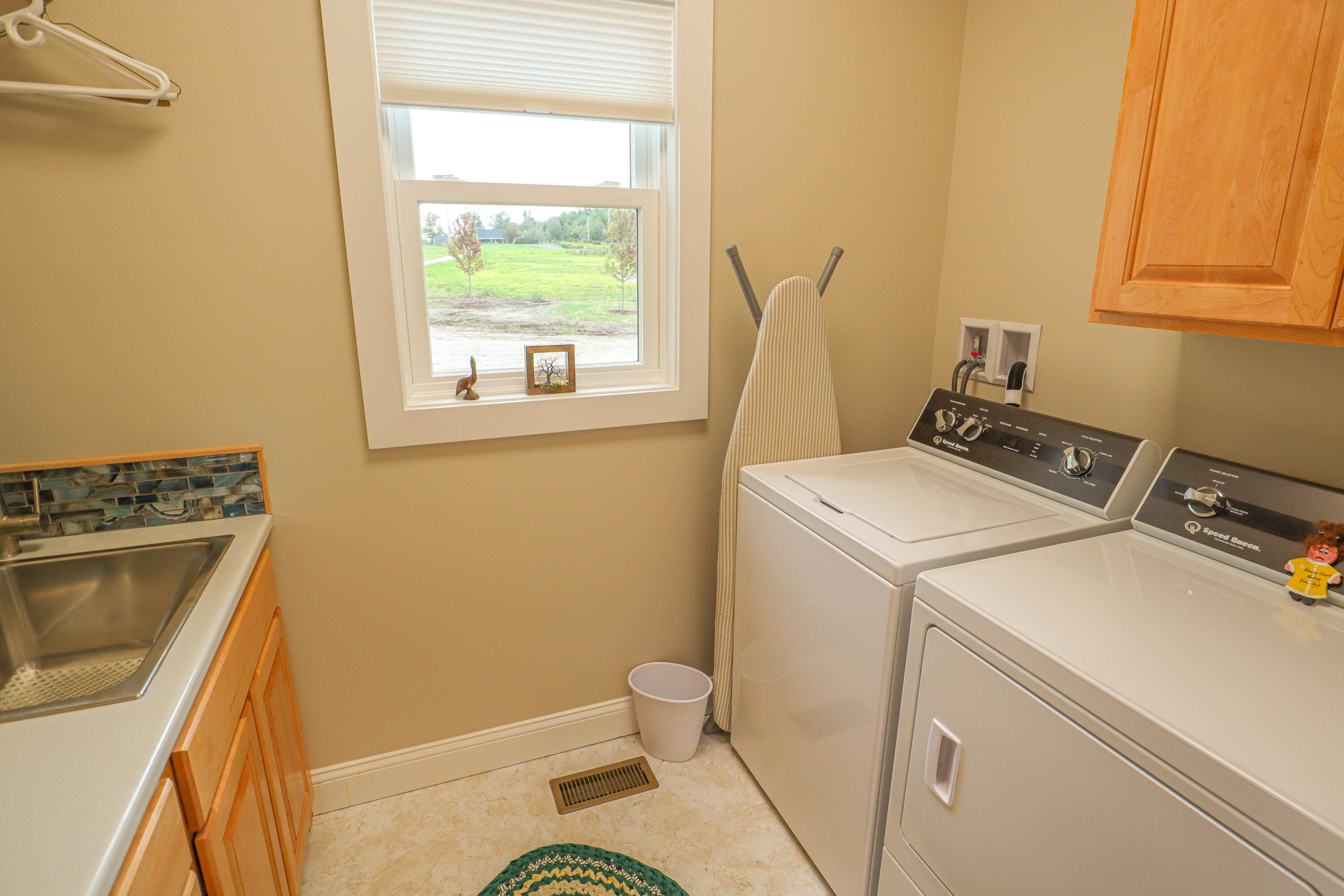 1398 Castine Road Penobscot, ME 04476 - Photo 61 of 100 Laundry Room