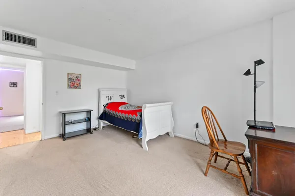 $195,000 | 803 West Oakland Park Boulevard, Unit A7, Oakland Park, FL 33309