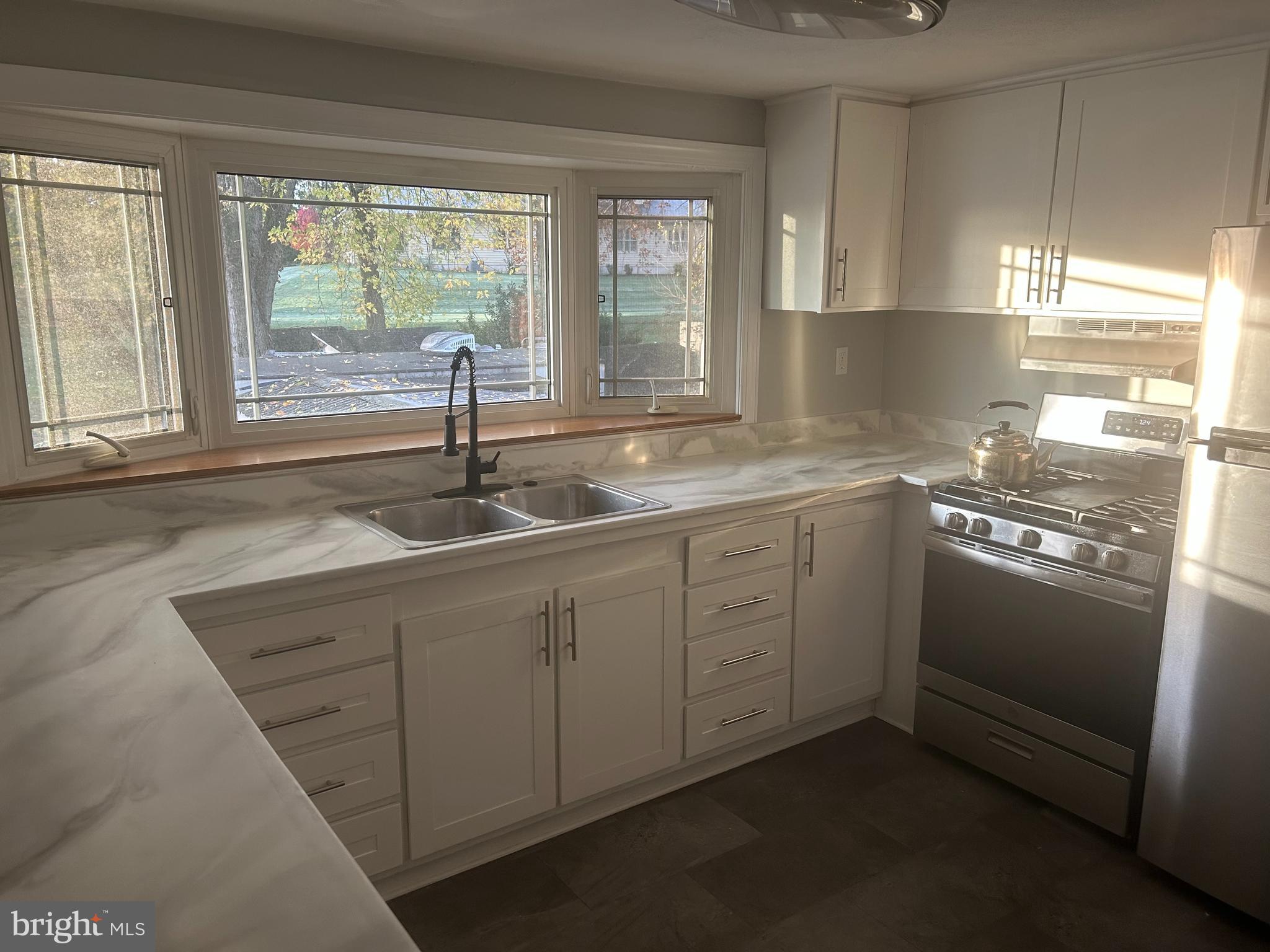 46 West Governor Road Hershey, PA 17033 - Photo 16 of 17