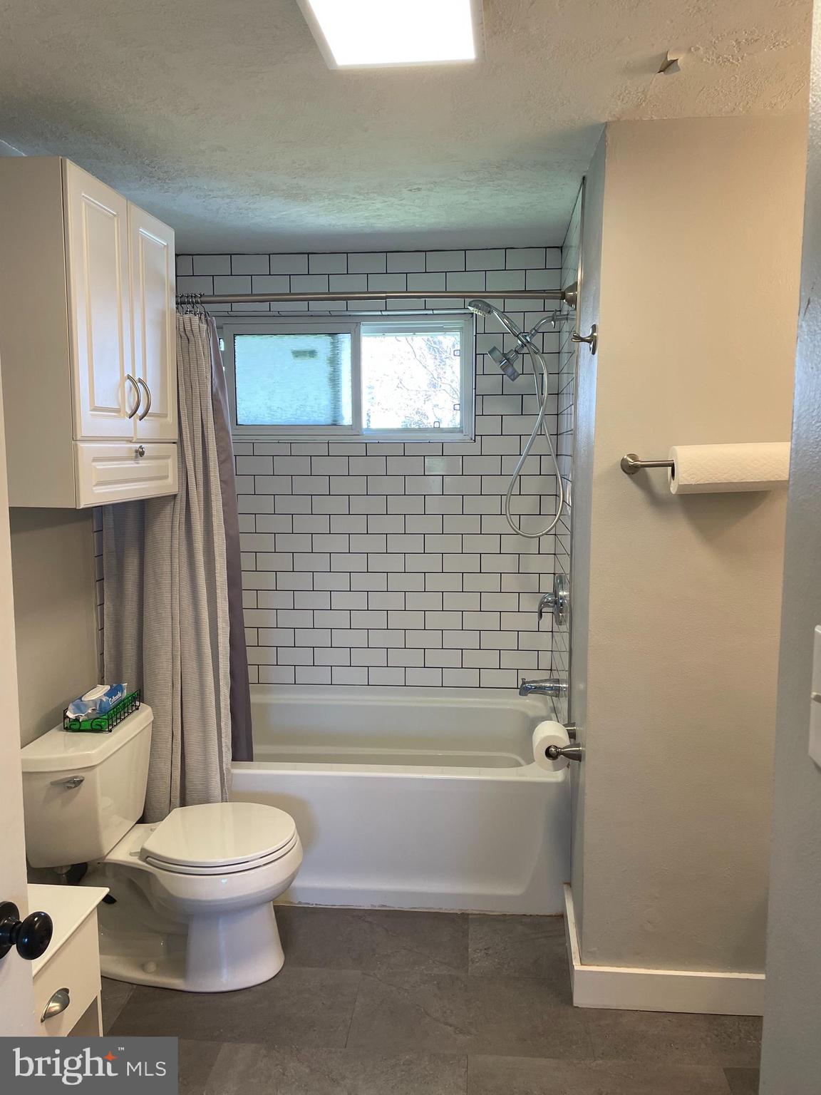 46 West Governor Road Hershey, PA 17033 - Photo 3 of 17