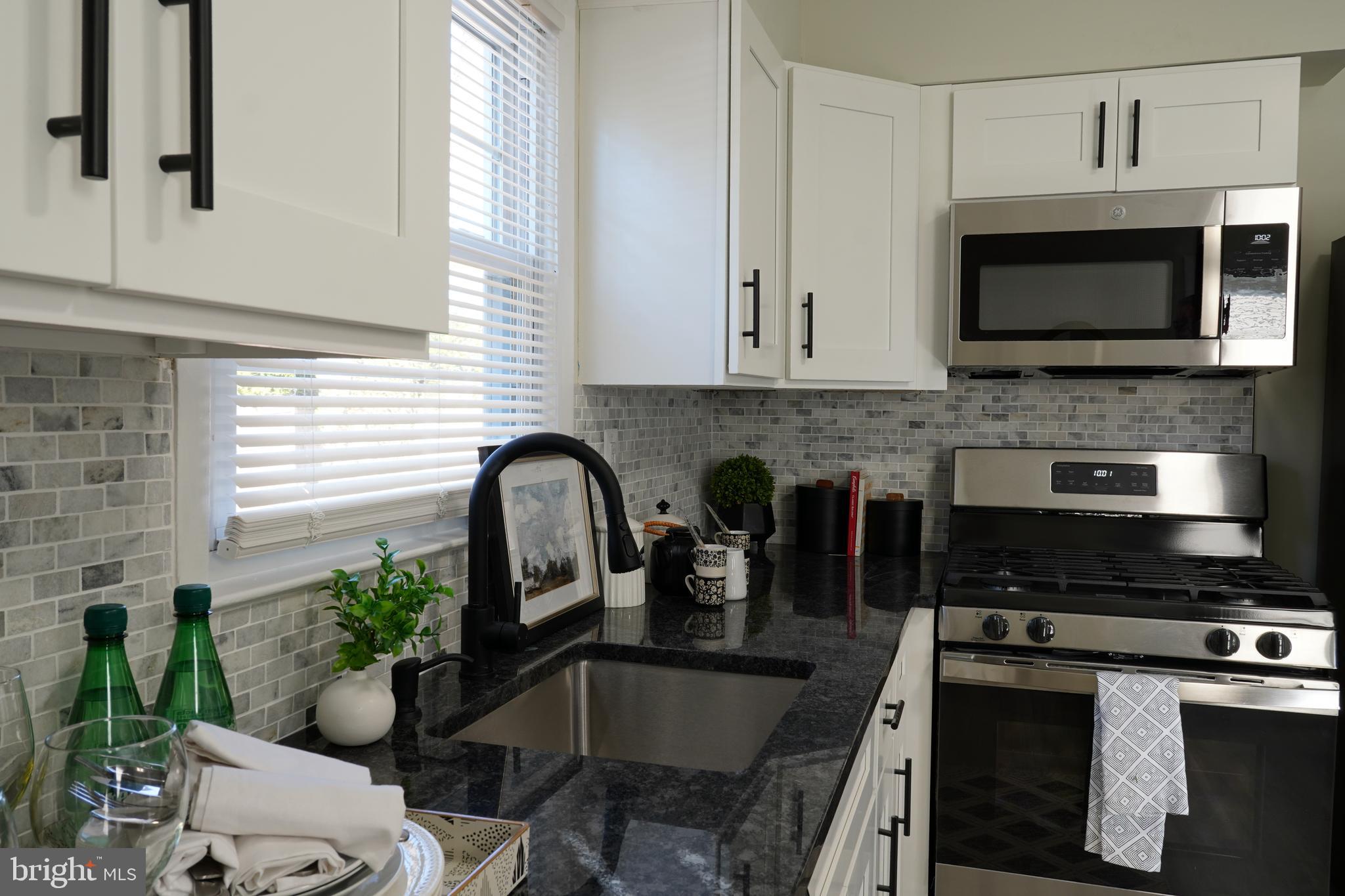 22 Winding Way Road Stratford, NJ 08084 - Photo 11 of 33