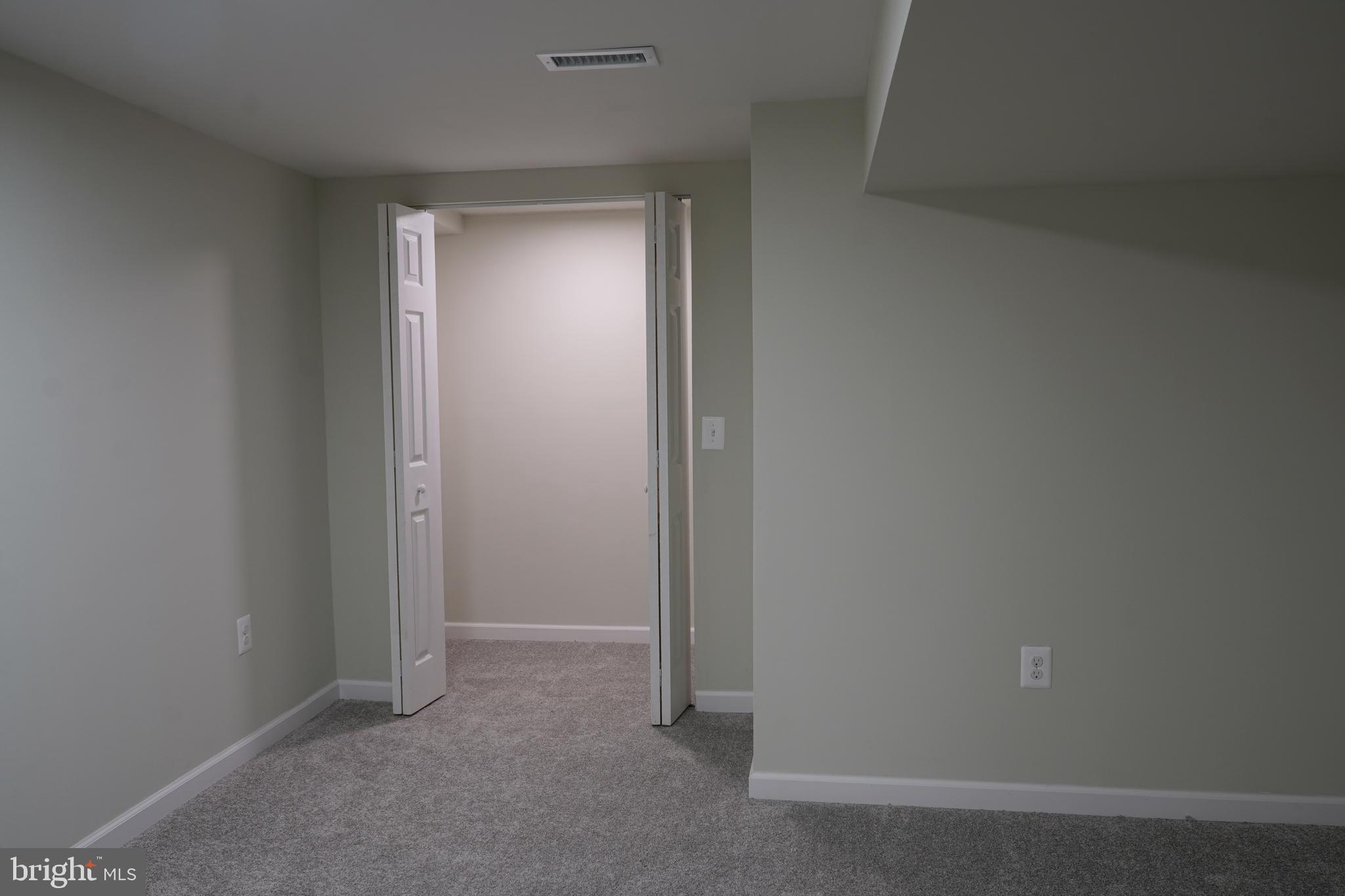 22 Winding Way Road Stratford, NJ 08084 - Photo 28 of 33