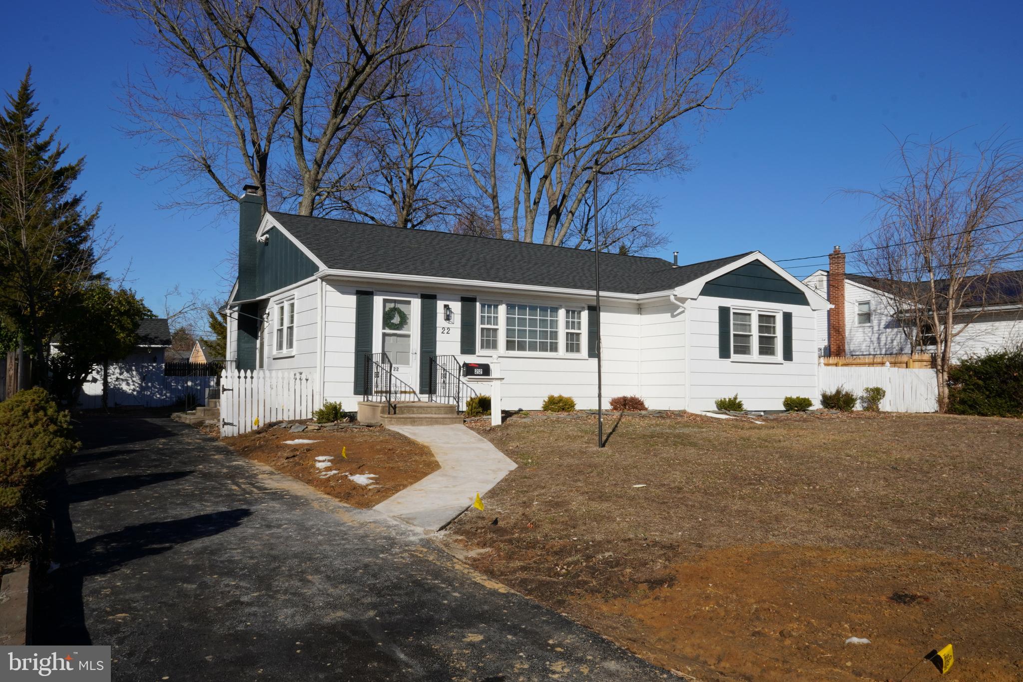 22 Winding Way Road Stratford, NJ 08084 - Photo 3 of 33