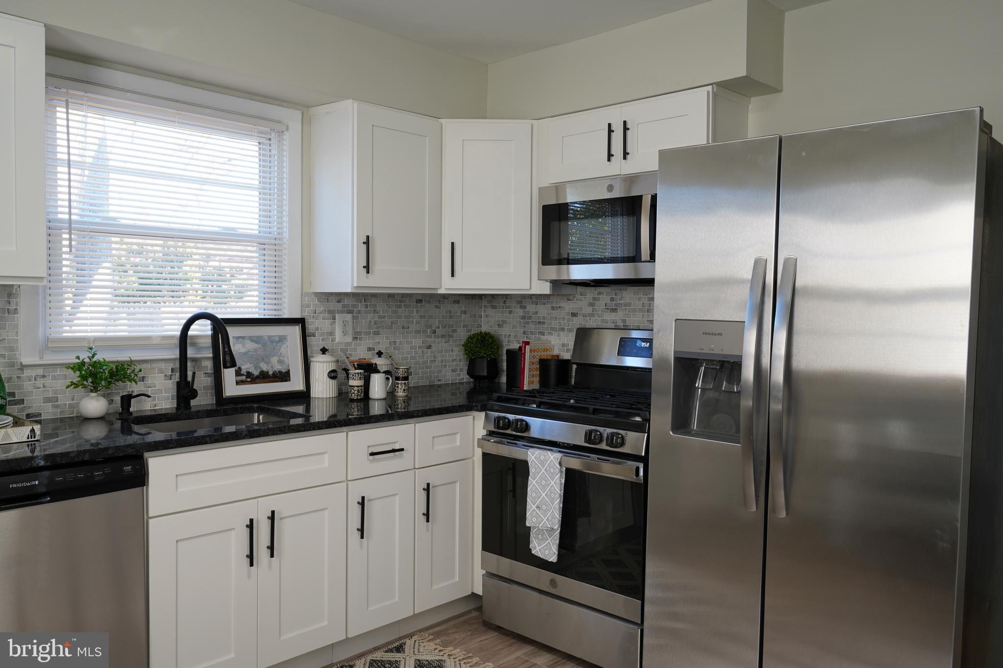 22 Winding Way Road Stratford, NJ 08084 - Photo 9 of 33