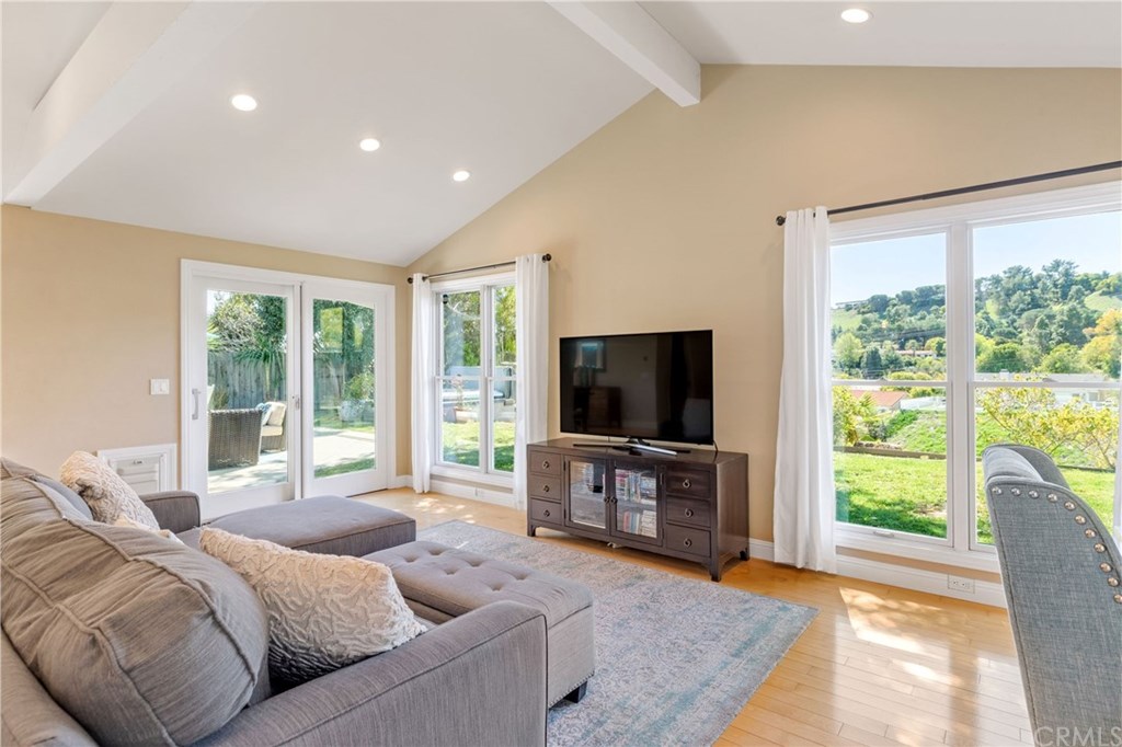 15 Silver Spring Drive Rolling Hills Estates, CA 90274 - Photo 12 of 42