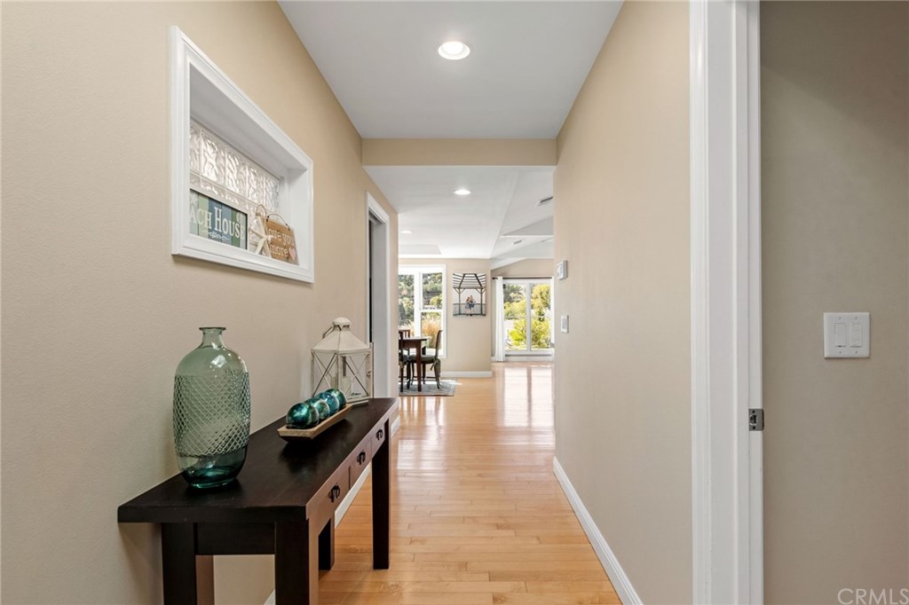 15 Silver Spring Drive Rolling Hills Estates, CA 90274 - Photo 3 of 42