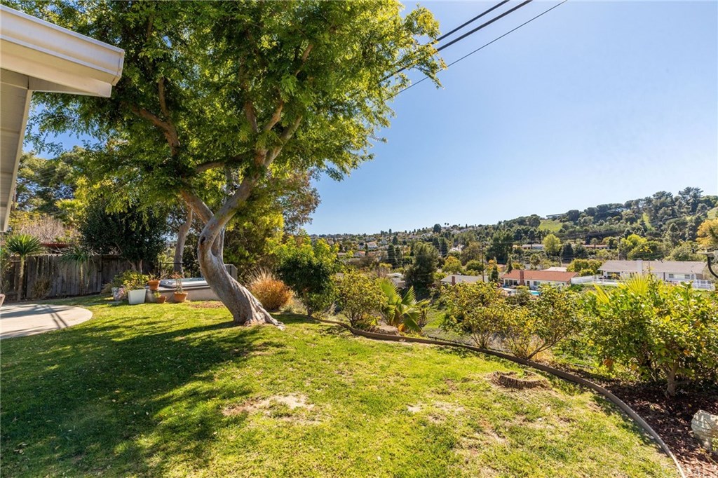 15 Silver Spring Drive Rolling Hills Estates, CA 90274 - Photo 36 of 42