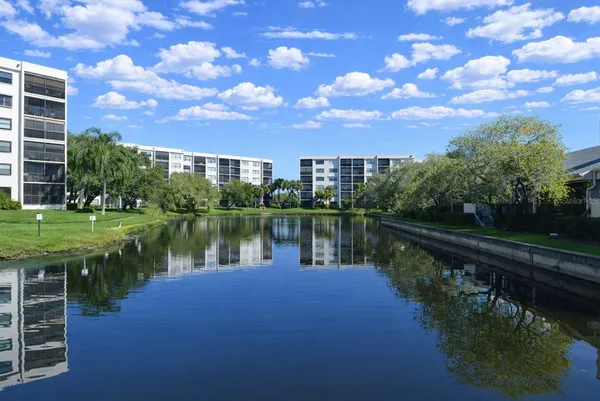 $2,800 | 1316 Pasadena Avenue South, Unit 407, South Pasadena, FL 33707