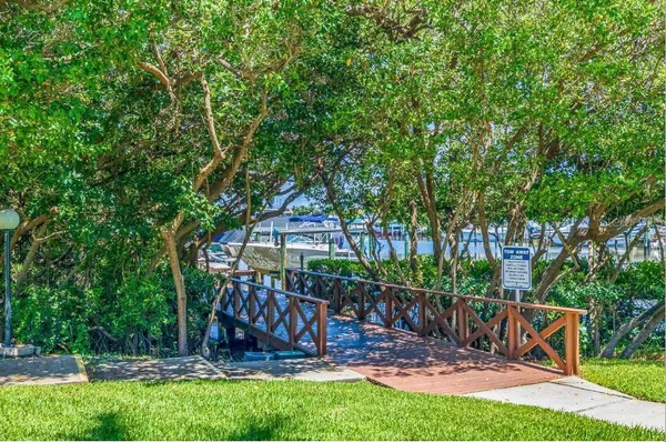 $2,800 | 1316 Pasadena Avenue South, Unit 407, South Pasadena, FL 33707