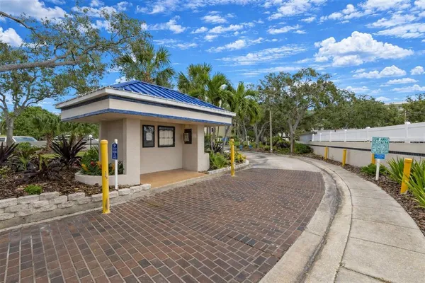 $2,800 | 1316 Pasadena Avenue South, Unit 407, South Pasadena, FL 33707