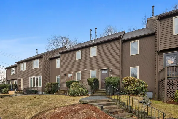 $389,000 | 281 Boylston Street, Unit D, Lowell, MA 01852