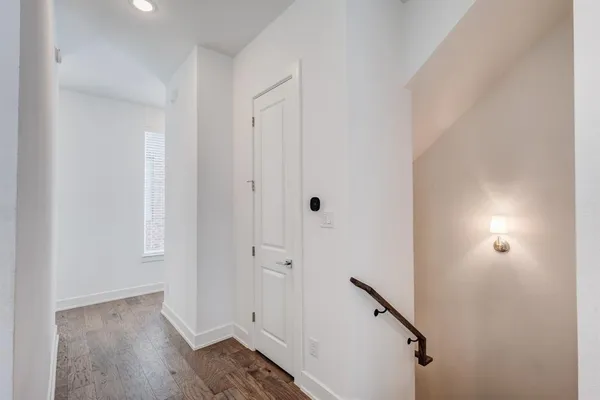$3,250 | 114 Chester Court, Dallas, TX 75203