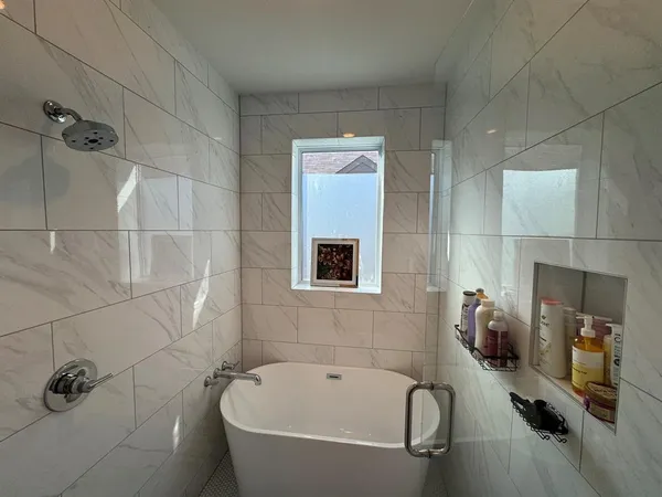 $3,250 | 114 Chester Court, Dallas, TX 75203