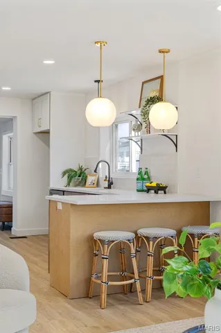 $424,999 | 831 South Harrison Avenue, Kirkwood, MO 63122