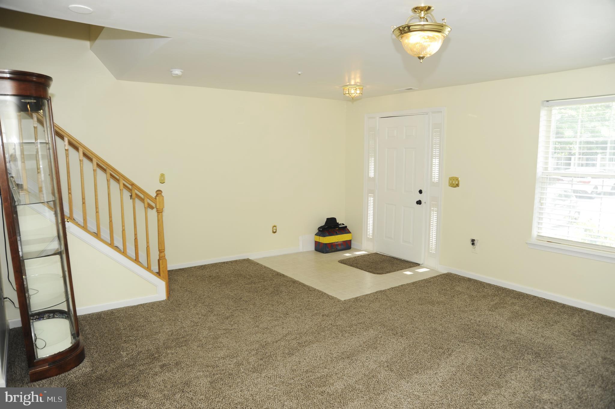 8754 Jarwood Road Baltimore, MD 21237 - Photo 8 of 37 Gallery Image 8