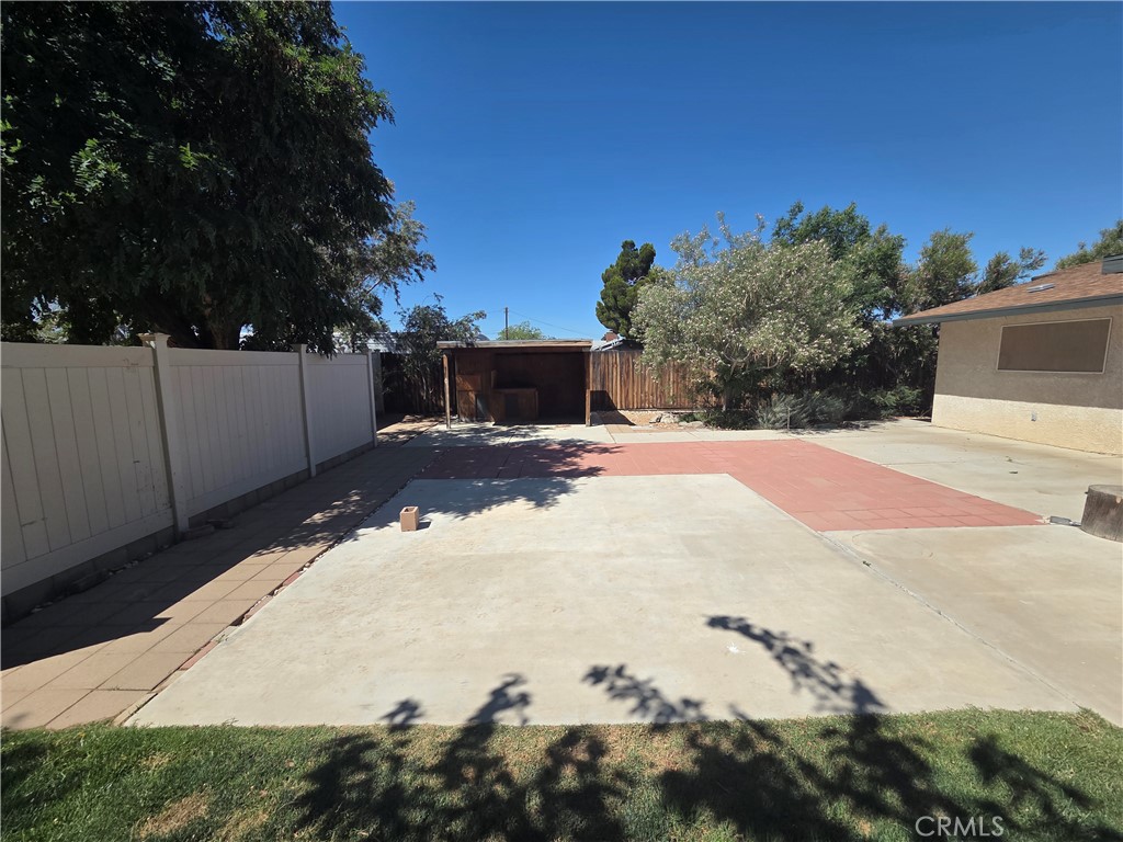 13881 Jicarilla Road Apple Valley, CA 92307 - Photo 17 of 30