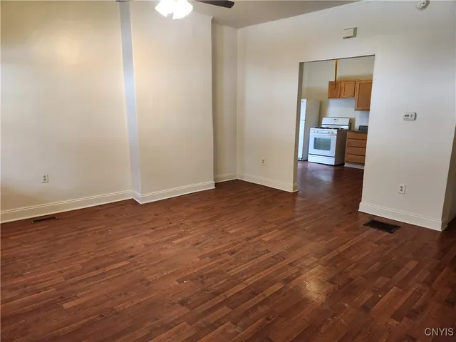 $1,185 | 410 Graves Street, Unit 1, Syracuse, NY 13203