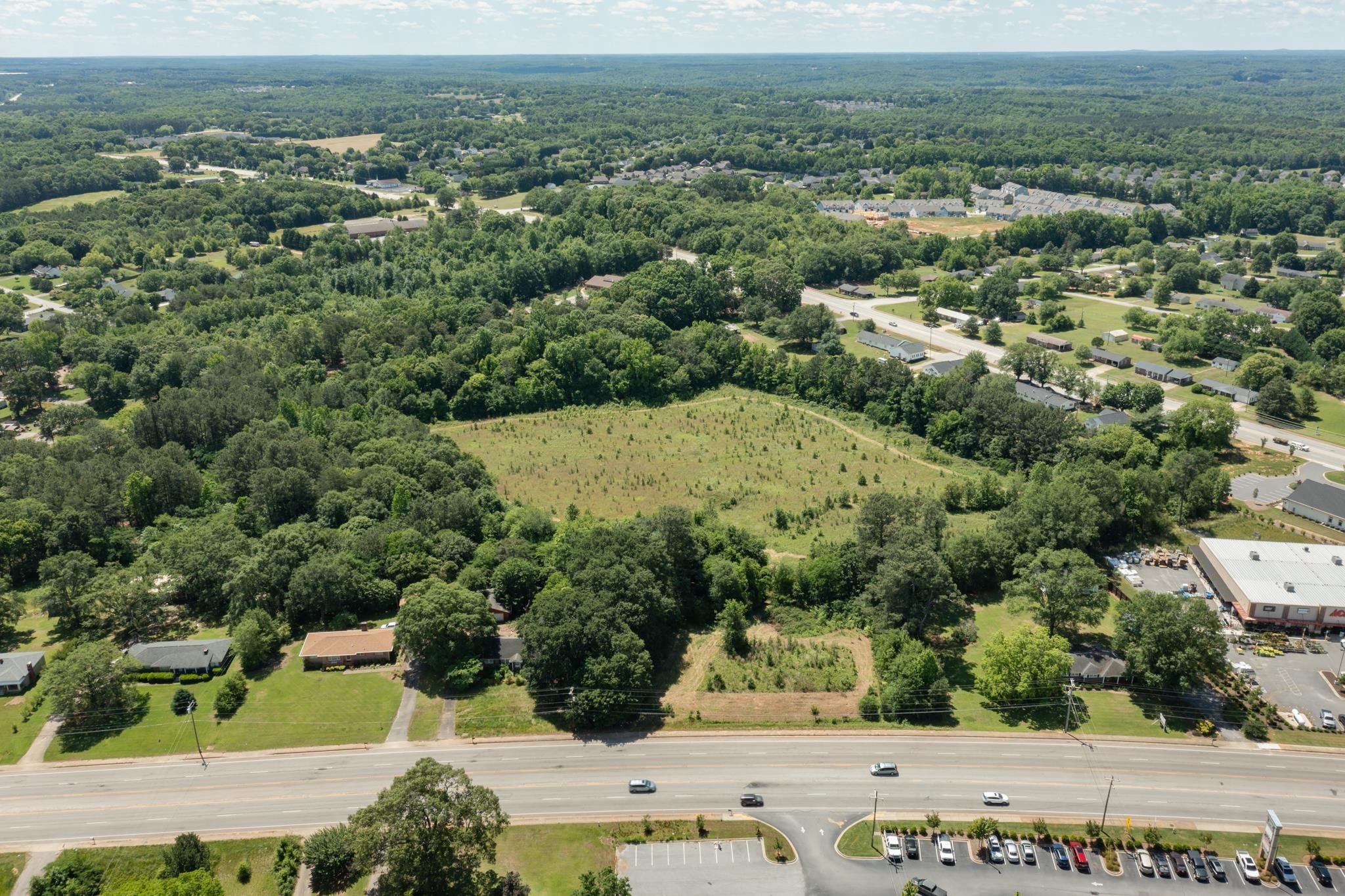 5831 Reidville Road Moore, SC 29369 - Photo 2 of 11