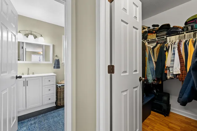 a car parked in front of a building