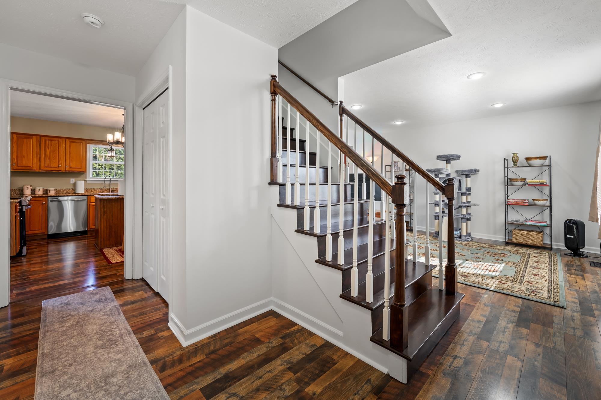 623 Bull Run Staunton, VA 24401 - Photo 7 of 62 Stairs and Hallway
