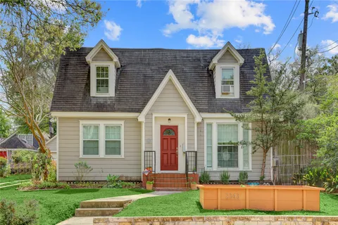 $850,000 | 2343 North Boulevard, Houston, TX 77098