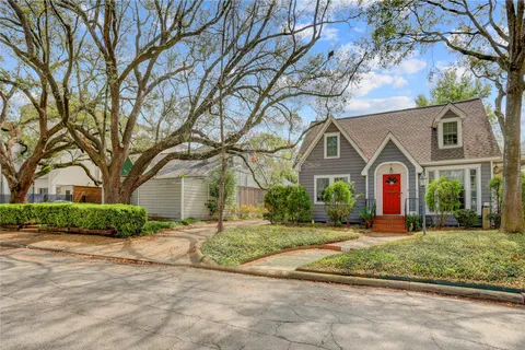 $850,000 | 2343 North Boulevard, Houston, TX 77098