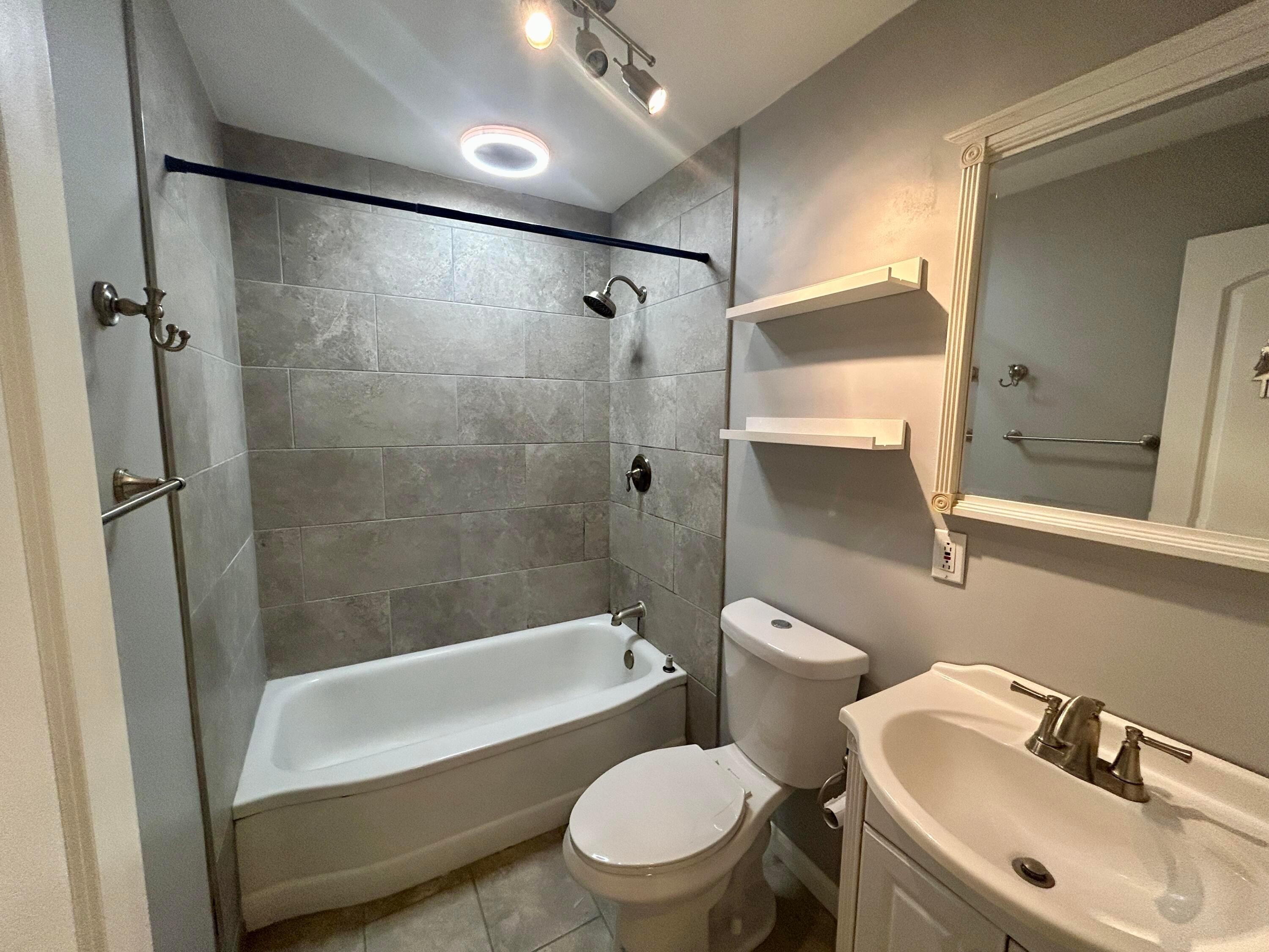 673 Wetmore Road Columbus, OH 43214 - Photo 21 of 43 IMG_6013