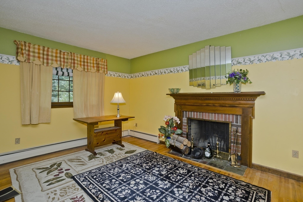 460 Soule Road Wilbraham, MA 01095 - Photo 3 of 22