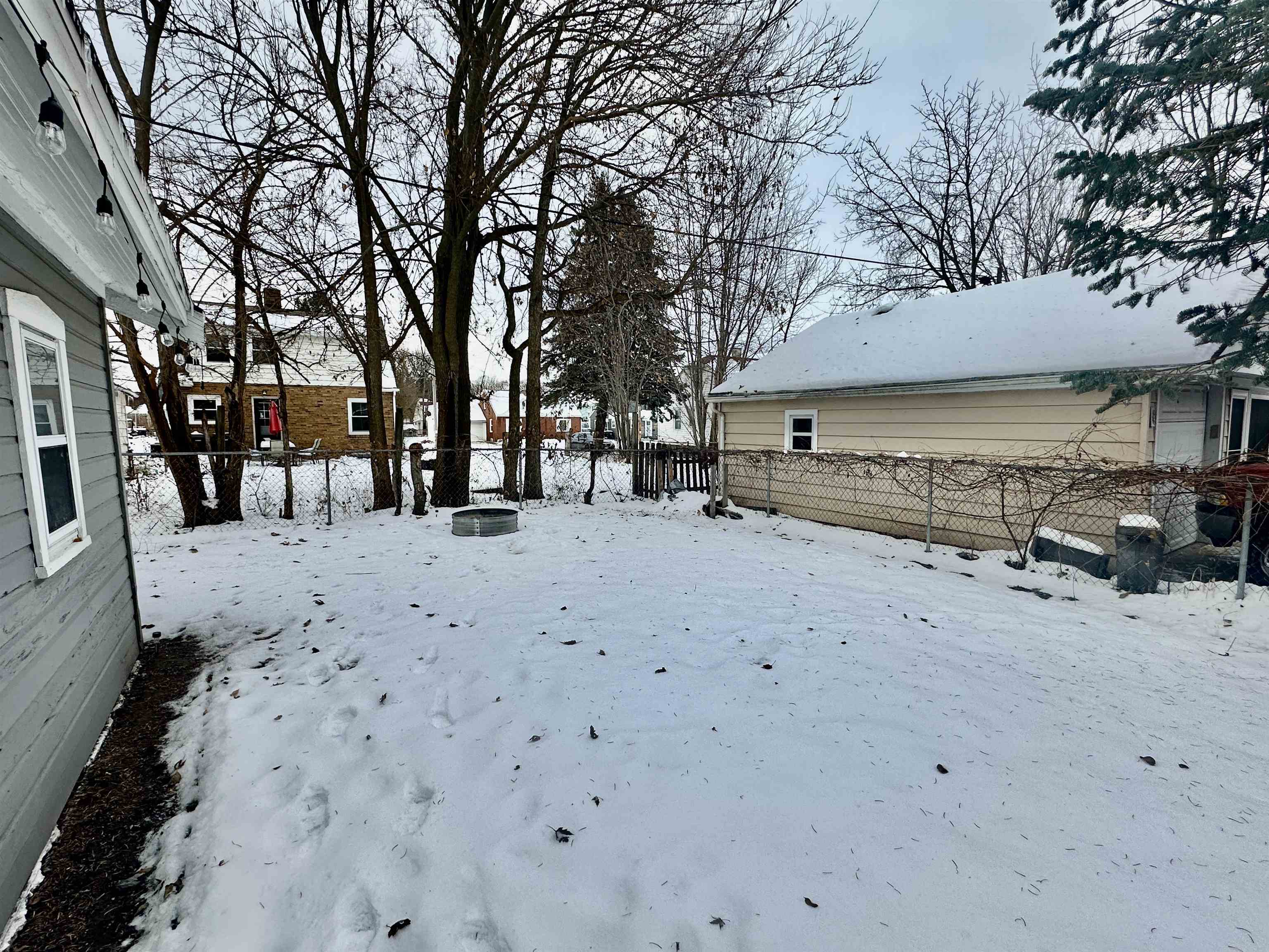 1657 Fayette Avenue Beloit, WI 53511 - Photo 32 of 35