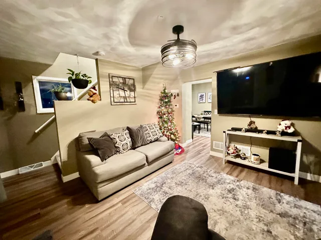 $169,900 | 1657 Fayette Avenue, Beloit, WI 53511