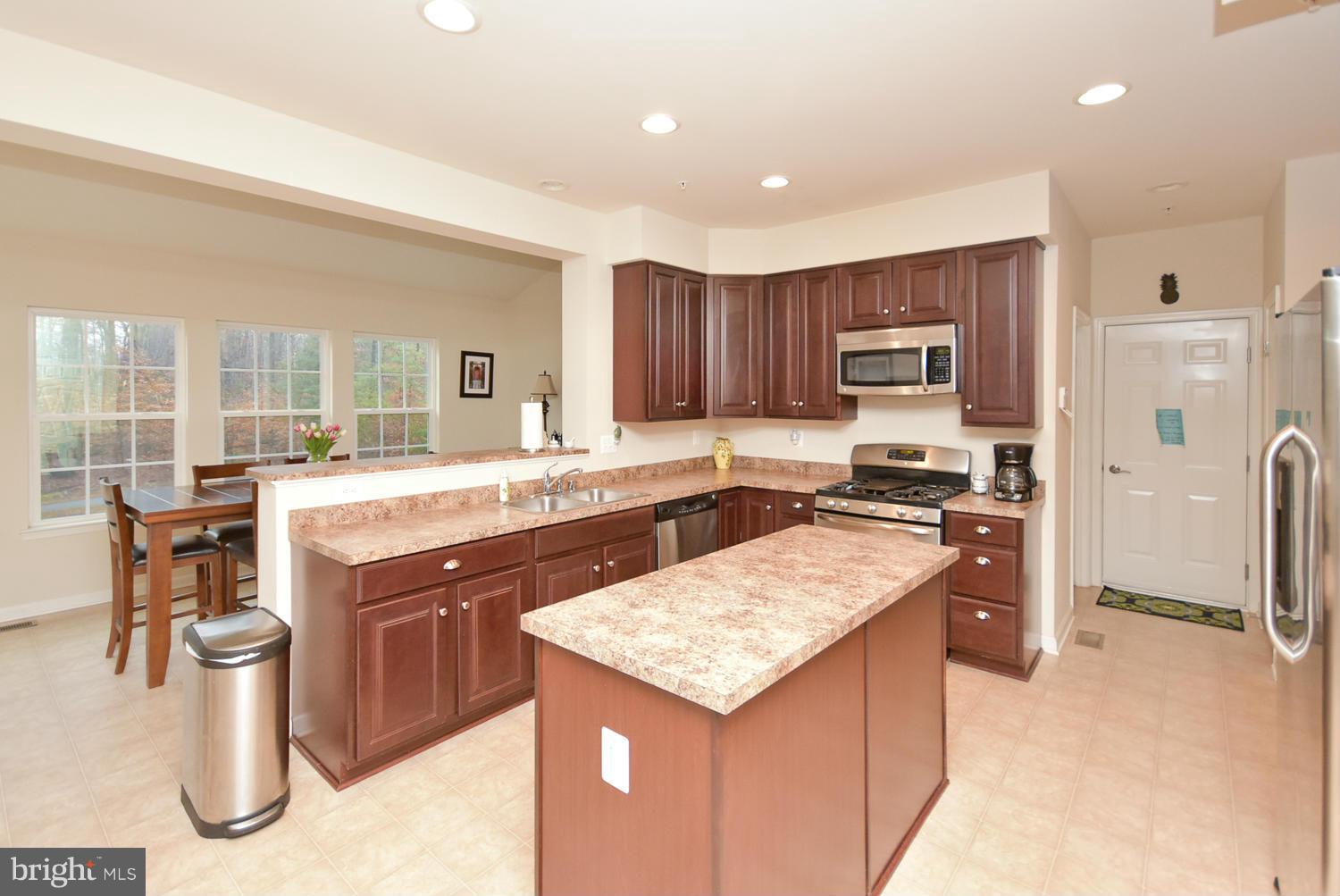 16311 Addison Patent Lane Accokeek, MD 20607 - Photo 10 of 30 Kitchen