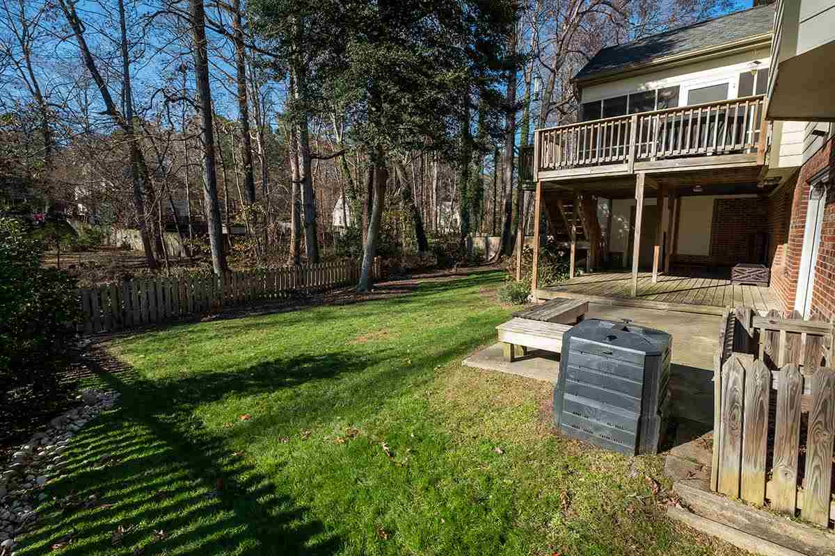 7409 Chippenham Court Raleigh, NC 27613 - Photo 16 of 21 Exterior Back