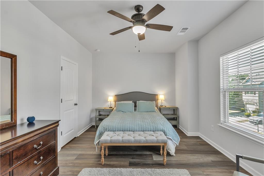265 Valley Crossing Canton, GA 30114 - Photo 4 of 31 a living room with furniture