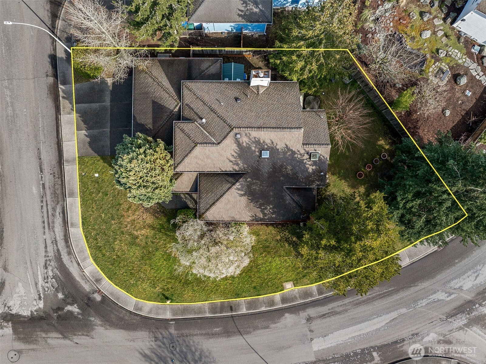 1704 Field Place Northeast Renton, WA 98059 - Photo 33 of 38