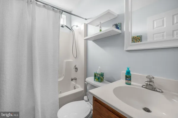 $514,900 | 1076 Stuart Drive, Front Royal, VA 22630