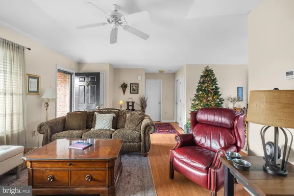 $514,900 | 1076 Stuart Drive, Front Royal, VA 22630