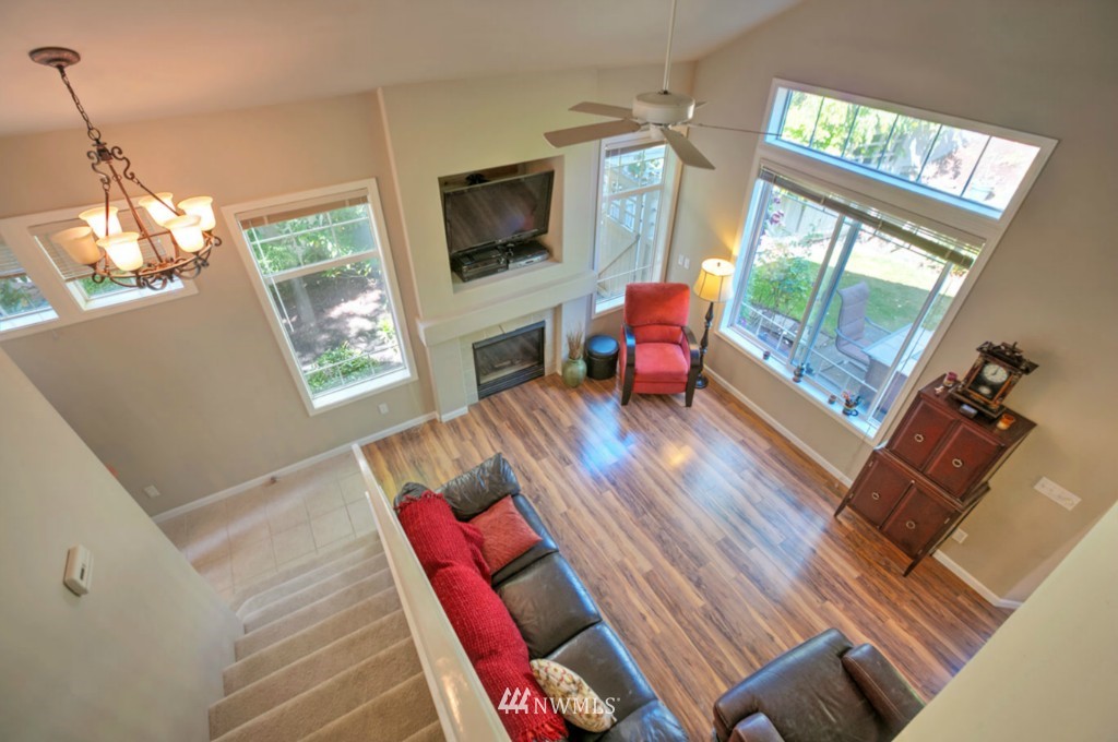 512 Elma Place Northeast Renton, WA 98059 - Photo 9 of 19