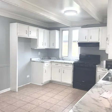 $156,000 | 55 Apple Lane, Park Forest, IL 60466