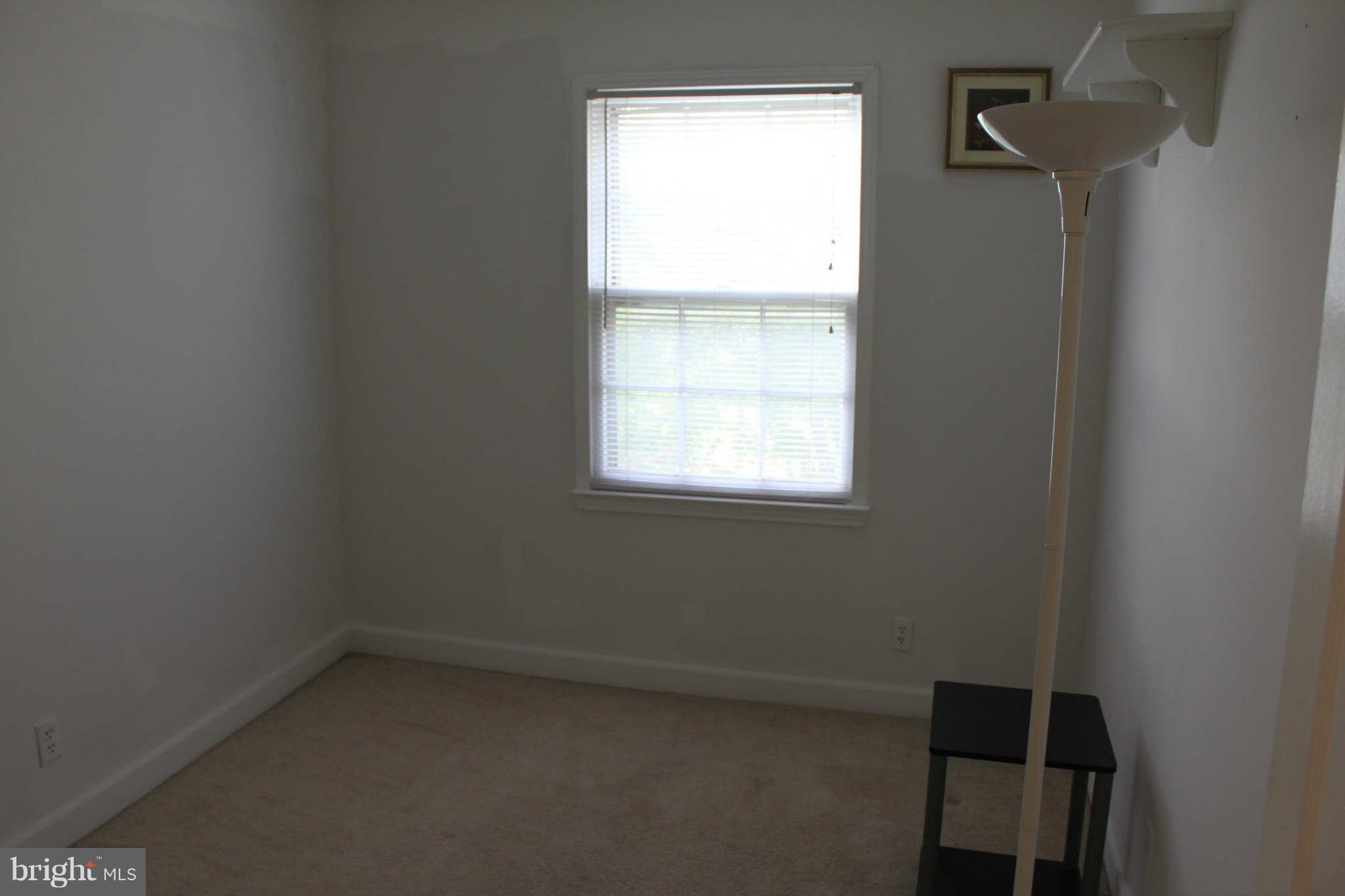 29 Rye Court Gaithersburg, MD 20878 - Photo 12 of 15 Bedroom 3