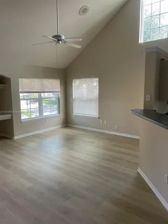 $1,700 | 3391 Parkchester Square Boulevard, Unit 204, Orlando, FL 32835